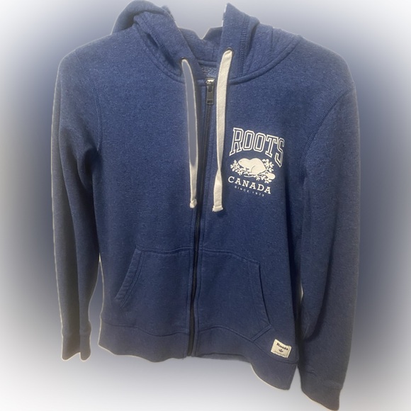 Roots Sweater - Picture 1 of 2